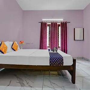 *** Hotel Spot On Shalom Palace Residency India